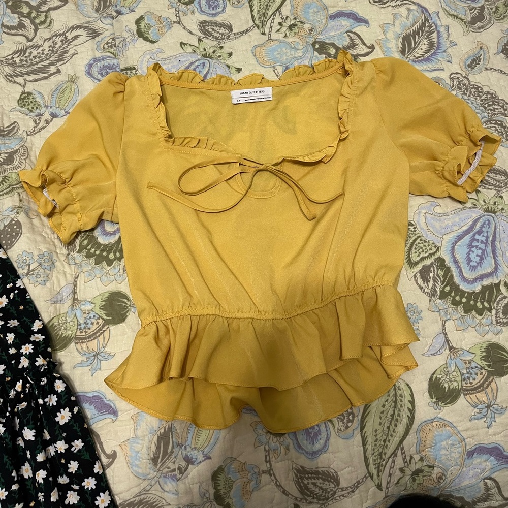 Yellow top